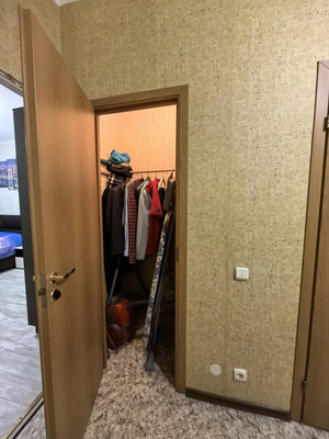 Продам трехкомнатную (3-комн.) квартиру, Дмитровская ул, 20, Базарово д