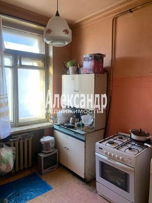 Продам трехкомнатную (3-комн.) квартиру, Полюстровский пр-кт, 51, Санкт-Петербург г