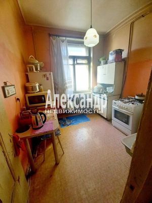 Продам трехкомнатную (3-комн.) квартиру, Полюстровский пр-кт, 51, Санкт-Петербург г