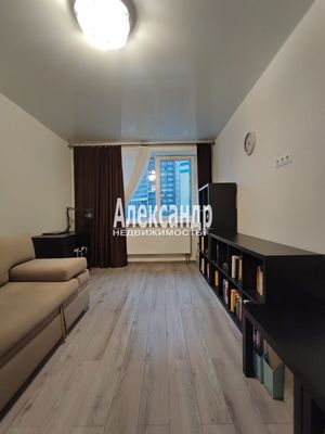 Продам однокомнатную (1-комн.) квартиру, Европейский пр-кт, 14к3, Кудрово г