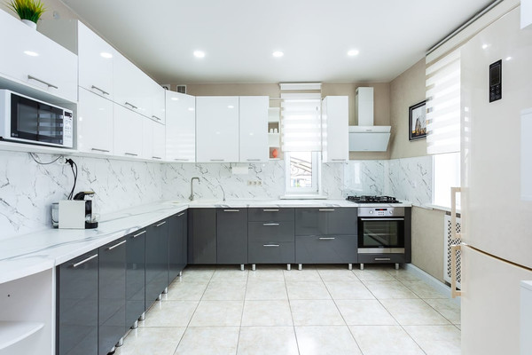 Продам коттедж, Троицкая ул, Краснодар г, 0 км от города