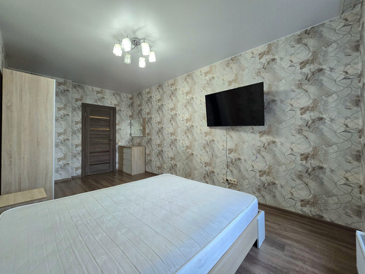 Продам трехкомнатную (3-комн.) квартиру, Ветеранов пр-кт, 169к6, Санкт-Петербург г