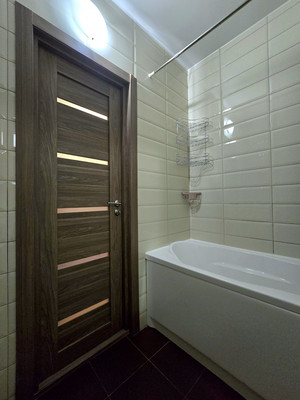 Продам трехкомнатную (3-комн.) квартиру, Ветеранов пр-кт, 169к6, Санкт-Петербург г