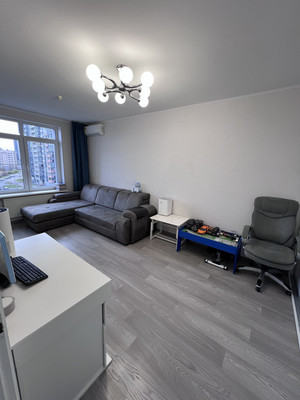 Продам однокомнатную (1-комн.) квартиру, Адмирала Трибуца ул, 5а, Санкт-Петербург г