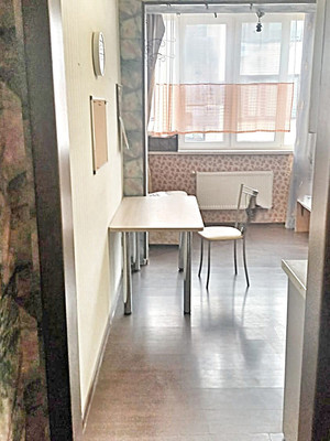 Продам двухкомнатную (2-комн.) квартиру, им. Сергея Есенина ул, 82/4, Краснодар г