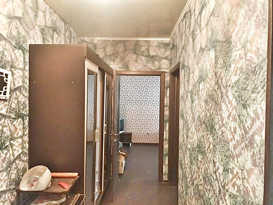 Продам двухкомнатную (2-комн.) квартиру, им. Сергея Есенина ул, 82/4, Краснодар г