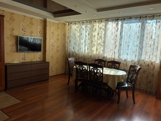 Продам двухкомнатную (2-комн.) квартиру, Королева пр-кт, 2/3, Ростов-на-Дону г