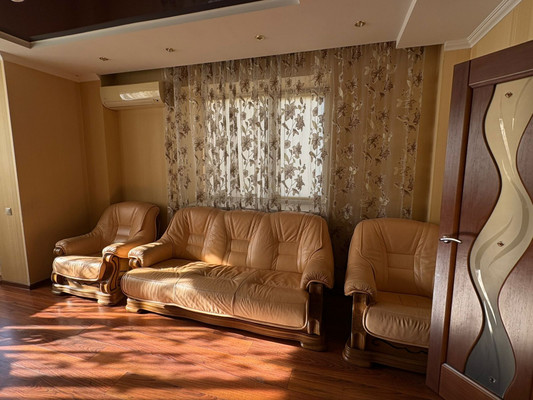 Продам двухкомнатную (2-комн.) квартиру, Королева пр-кт, 2/3, Ростов-на-Дону г