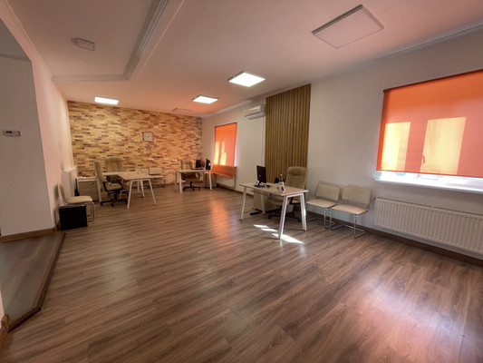 Продам многокомнатную квартиру, Петропавловская ул, 11, Симферополь г