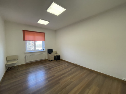 Продам многокомнатную квартиру, Петропавловская ул, 11, Симферополь г