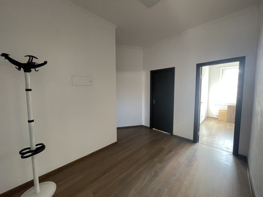 Продам многокомнатную квартиру, Петропавловская ул, 11, Симферополь г