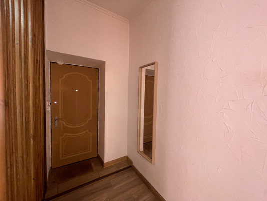 Продам многокомнатную квартиру, Петропавловская ул, 11, Симферополь г