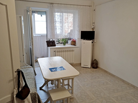 Продам однокомнатную (1-комн.) квартиру, Ягодная ул, 3, Ямное с