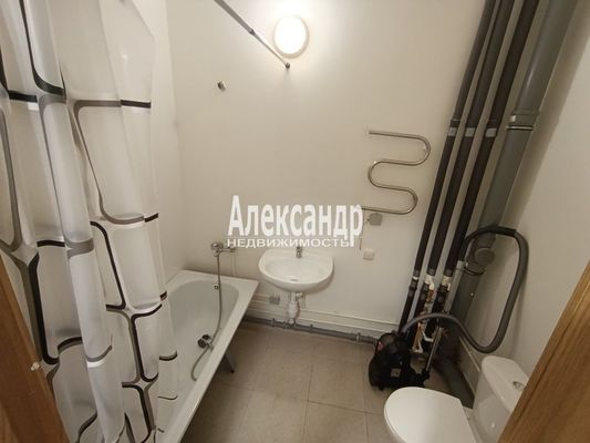 Продам однокомнатную (1-комн.) квартиру, Колпинская ул, 28к1, Колпино г