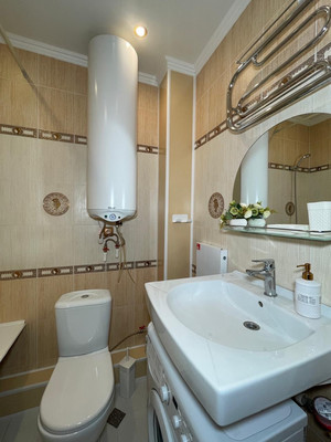 Продам однокомнатную (1-комн.) квартиру, Мира пр-кт, 10, Волгодонск г