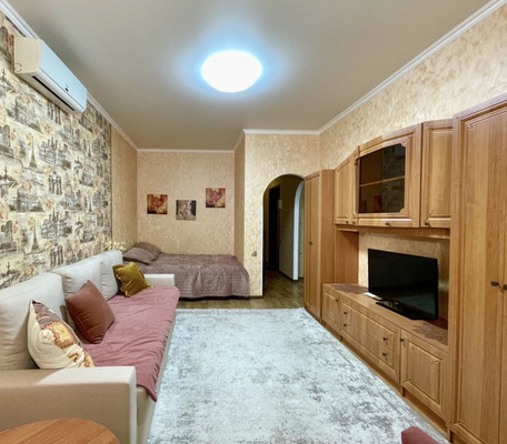 Продам однокомнатную (1-комн.) квартиру, Мира пр-кт, 10, Волгодонск г