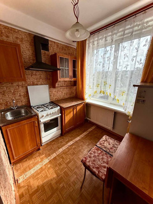 Продам однокомнатную (1-комн.) квартиру, Веры Слуцкой ул, 34, Колпино г