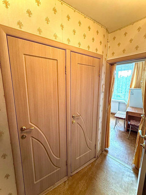 Продам однокомнатную (1-комн.) квартиру, Веры Слуцкой ул, 34, Колпино г