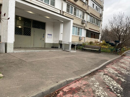 Продам однокомнатную (1-комн.) квартиру, Загородное ш, 3к3, Москва г