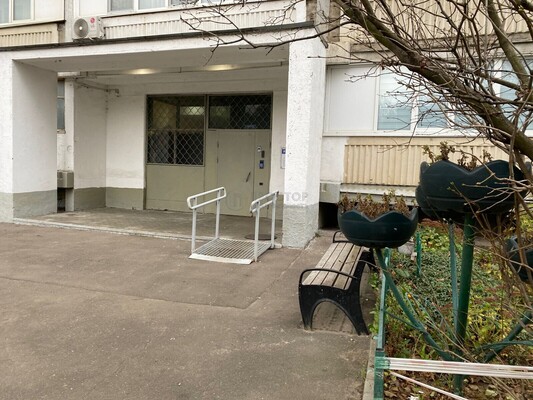 Продам однокомнатную (1-комн.) квартиру, Загородное ш, 3к3, Москва г