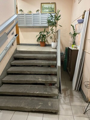 Продам однокомнатную (1-комн.) квартиру, Загородное ш, 3к3, Москва г