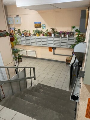 Продам однокомнатную (1-комн.) квартиру, Загородное ш, 3к3, Москва г