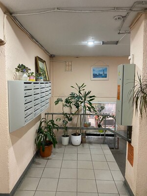 Продам однокомнатную (1-комн.) квартиру, Загородное ш, 3к3, Москва г