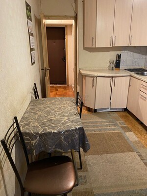 Продам однокомнатную (1-комн.) квартиру, Загородное ш, 3к3, Москва г