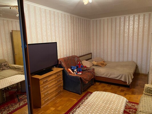 Продам однокомнатную (1-комн.) квартиру, Загородное ш, 3к3, Москва г