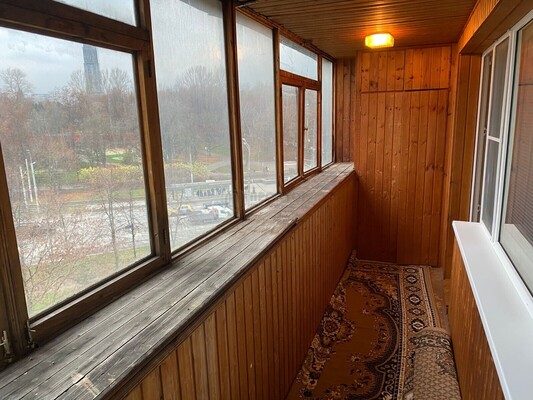 Продам однокомнатную (1-комн.) квартиру, Загородное ш, 3к3, Москва г