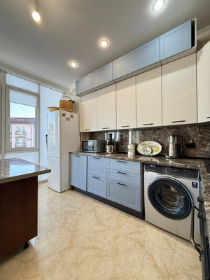 Продам двухкомнатную (2-комн.) квартиру, Тлостанова ул, 32, Нальчик г