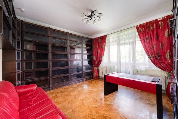 Продам таунхаус, Остафьевская ул, 35к5, Москва г, 0 км от города