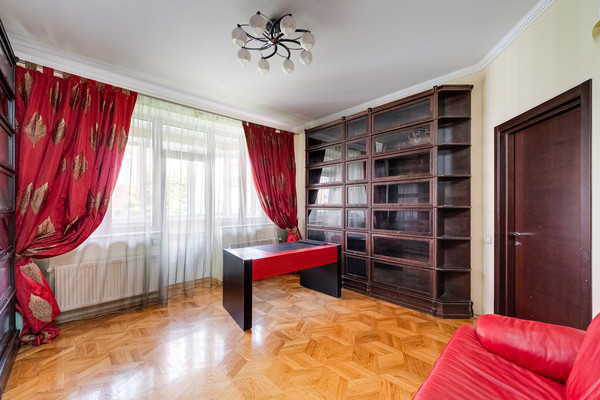 Продам таунхаус, Остафьевская ул, 35к5, Москва г, 0 км от города