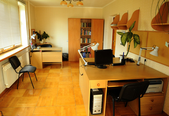 Продам коммерческое помещение 690 м2, Тополевая ул, 42, Совхозное с