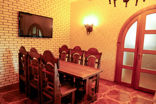 Продам коммерческое помещение 690 м2, Тополевая ул, 42, Совхозное с