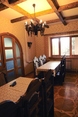 Продам коммерческое помещение 690 м2, Тополевая ул, 42, Совхозное с