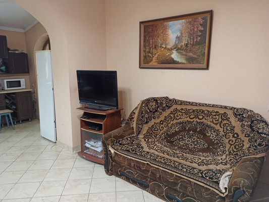 Продам коммерческое помещение 690 м2, Тополевая ул, 42, Совхозное с