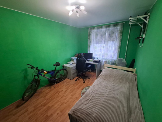 Продам трехкомнатную (3-комн.) квартиру, 8, Вороново с