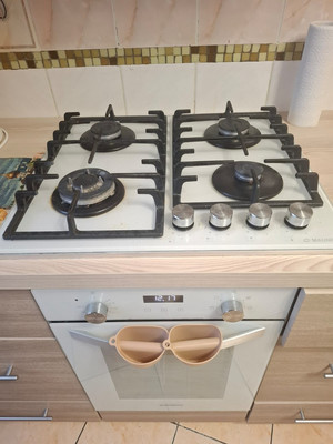 Продам трехкомнатную (3-комн.) квартиру, 8, Вороново с