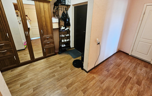 Продам трехкомнатную (3-комн.) квартиру, Петренко ул, 8, Ростов-на-Дону г