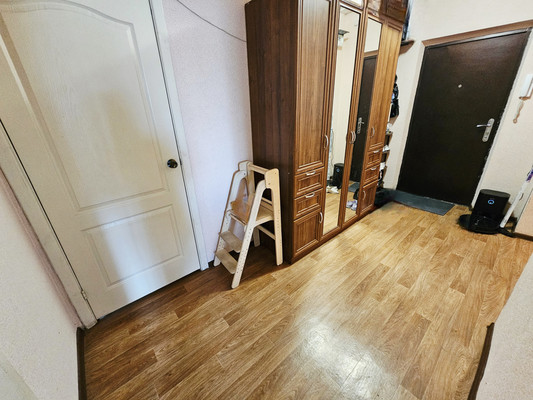 Продам трехкомнатную (3-комн.) квартиру, Петренко ул, 8, Ростов-на-Дону г