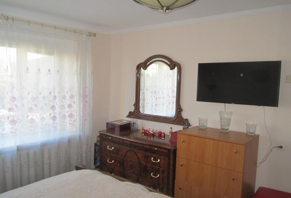 Продам трехкомнатную (3-комн.) квартиру, Малиновского ул, 72, Ростов-на-Дону г