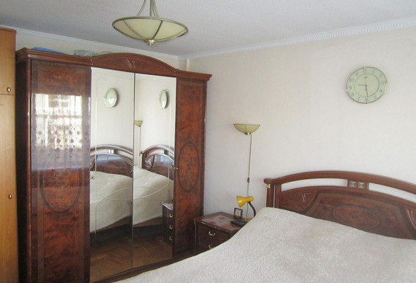 Продам трехкомнатную (3-комн.) квартиру, Малиновского ул, 72, Ростов-на-Дону г