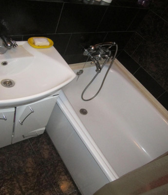 Продам трехкомнатную (3-комн.) квартиру, Малиновского ул, 72, Ростов-на-Дону г