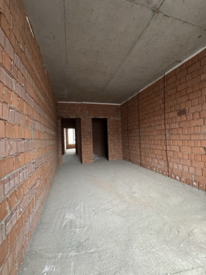 Продам трехкомнатную (3-комн.) квартиру, Тлостанова ул, 32, Нальчик г