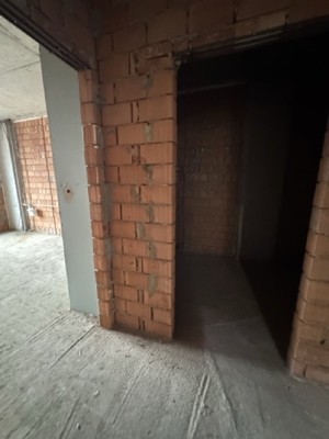 Продам трехкомнатную (3-комн.) квартиру, Тлостанова ул, 32, Нальчик г