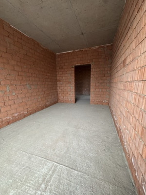 Продам трехкомнатную (3-комн.) квартиру, Тлостанова ул, 32, Нальчик г