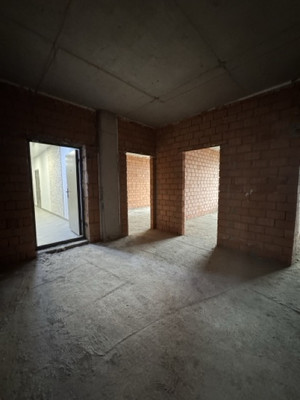 Продам трехкомнатную (3-комн.) квартиру, Тлостанова ул, 32, Нальчик г