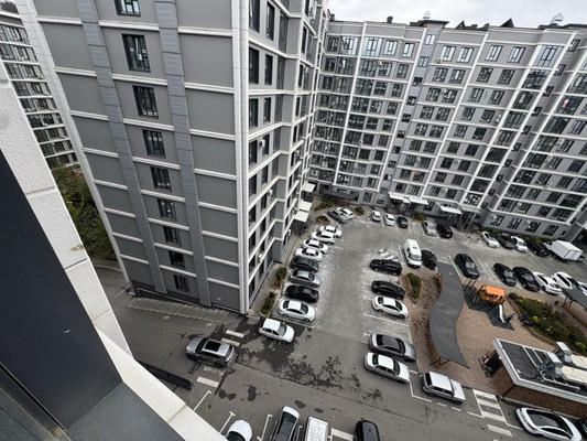 Продам трехкомнатную (3-комн.) квартиру, Тлостанова ул, 32, Нальчик г