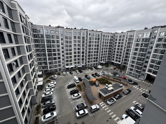 Продам трехкомнатную (3-комн.) квартиру, Тлостанова ул, 32, Нальчик г